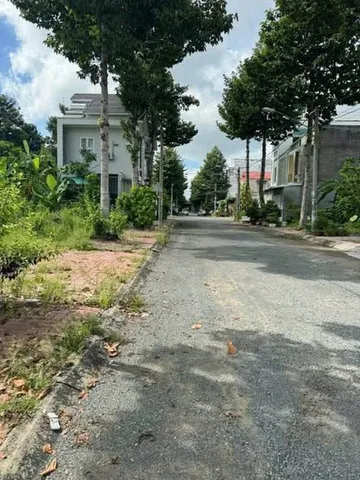 Bán Đất 85.5m2 có sẵn 85.5 m2 thổ cư giá 1.55 tỷ khu Thiên Phú, phường Phước Hậu, tỉnh Vĩnh Long