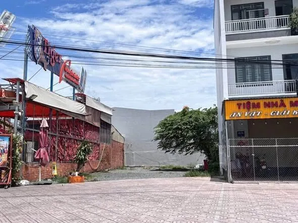 Bán nền 261m2 mặt tiền đối diện công viên đài truyền hình Vĩnh Long, Vĩnh Long