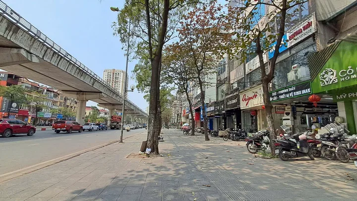 Cho thuê nhà MP HỒ TÙNG MẬU. 20 triệu/ tháng. Cho thuê: Kinh doanh, Văn Phòng, Spa, Showroom trưng bày...