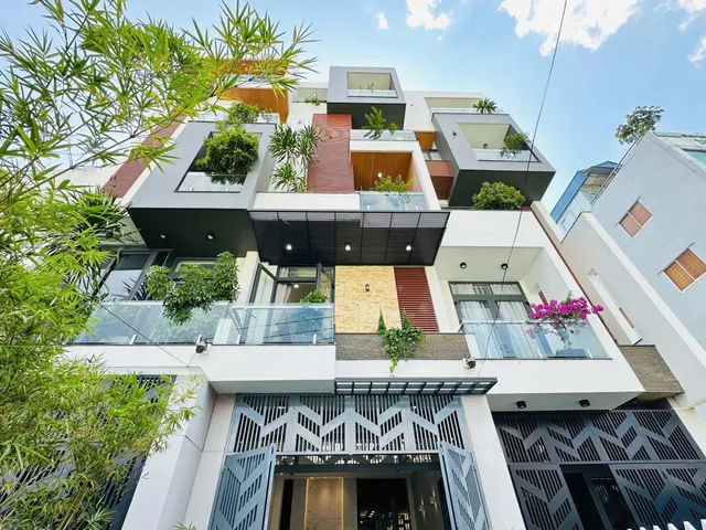 Bán Nhà mặt tiền kinh doanh 5 tầng có thang máy giá 14.5 tỷ tl mạnh tại ds 44 Phường 14 Quận Gò Vấp TP. Hồ Chí Minh