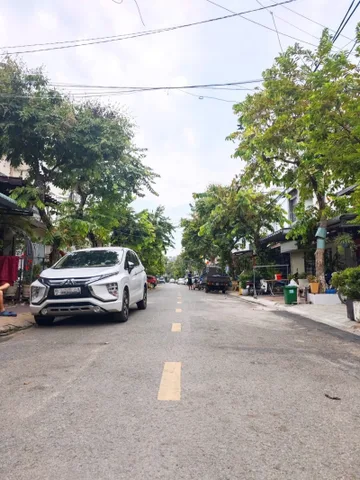 MẶT TIỀN ĐƯỜNG 10 PHƯỚC BÌNH QUẬN 9 | 102M2 Dài 25M Nở Hậu | Cạnh The Global City | Giá 10.8 Tỷ