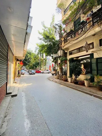HẠ GIÁ QUÁ SÂU BÁN GẤP NHÀ PHÂN LÔ Ô TÔ MAI DỊCH 51M 6T. Ô CHỜ THANG MÁY CHỈ 15.9 TỶ