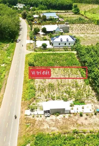 Tổng kết mùa bóng 225m2 có sẵn 100 m2 thổ cư giá 585 triệu tại Phường Chơn Thành Đồng Nai