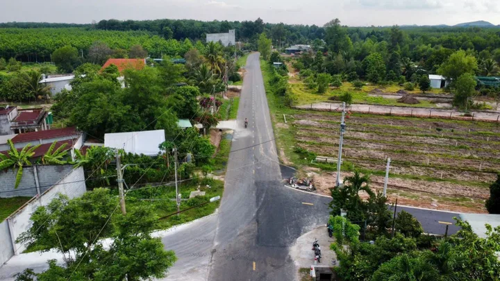 Chủ Vỡ Nợ Gửi Bán Đất 500m2 có sẵn 200 m2 thổ cư giá 495 triệu tại  Xã Minh Thạnh Huyện Dầu Tiếng Bình Dương