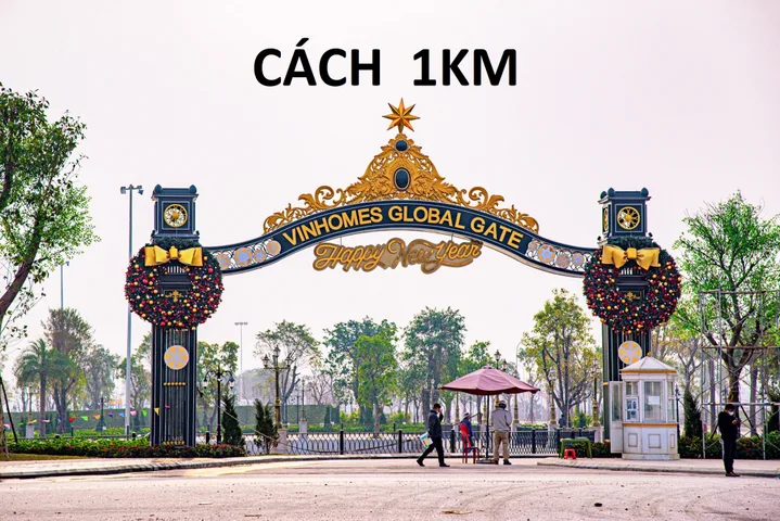 Chính chủ bán 200m² đất Đông Hội - Đông Anh - mặt tiền 9.6 m - ô tô tránh - giá 13.8 tỷ