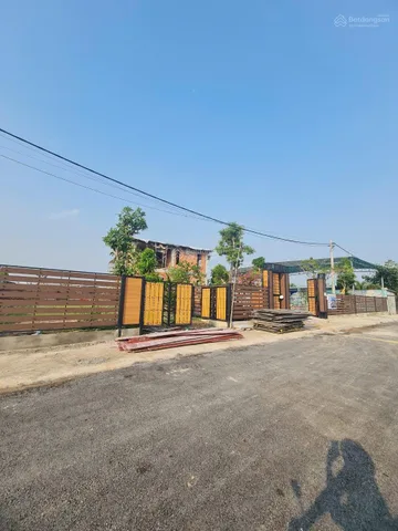 Bán Đất 136m2 có sẵn 112 m2 thổ cư giá 3.5 tỷ tại Xã Xuân Thới Thượng Huyện Hóc Môn TP. Hồ Chí Minh
