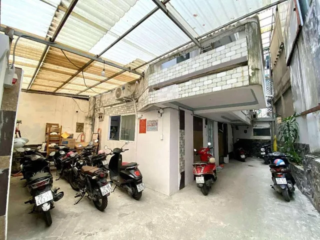 🔥 (SAU LƯNG ĐẠI HỌC HUTECH - UNG VĂN KHIÊM BÌNH THẠNH) HẺM NHỰA XE HƠI CÓ LỀ - 23.x TỶ - 8M x 17.1M (123M²) - NGANG KHỦNG 8M, CHDV 10 PHÒNG KHÉP KÍN, DÒNG TIỀN 55TR/THÁNG 🔥