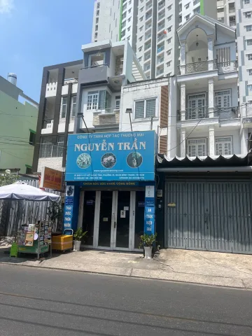 🔥 (THÔNG XÔ VIẾT NGHỆ TĨNH - NGUYỄN GIA TRÍ D2) ĐƯỜNG NHỰA 12M - 23.1 TỶ - 3.8M x 35M (102M²) - NỞ HẬU 4.2M, KHÔNG LỘ GIỚI, DÒNG TIỀN 35TR/THÁNG 🔥