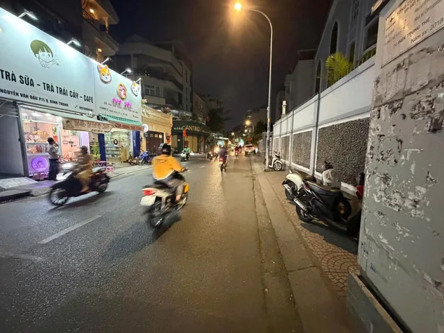 🔥 (NGUYỄN VĂN ĐẬU - BÌNH THẠNH) HẺM Ô TÔ TRÁNH CÓ VỈA HÈ - 23 TỶ - 4.4M x 15M (65.2M²) - NHÀ 6 TẦNG THANG MÁY 450KG, DÒNG TIỀN 60 - 80TR/THÁNG 🔥