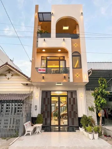 Nhà 3 tầng (5.9 tỷ giảm còn 5,6 tỷ), số 171 đường D14 KDC Hồng Loan