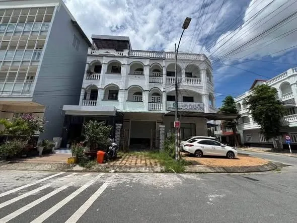 BÁN NHÀ 1 TRỆT 2 LẦU ĐƯỜNG SỐ 6 KDC VĂN HOÁ TÂY ĐÔ CẦN THƠ - THÔNG RA QUỐC LỘ 1A