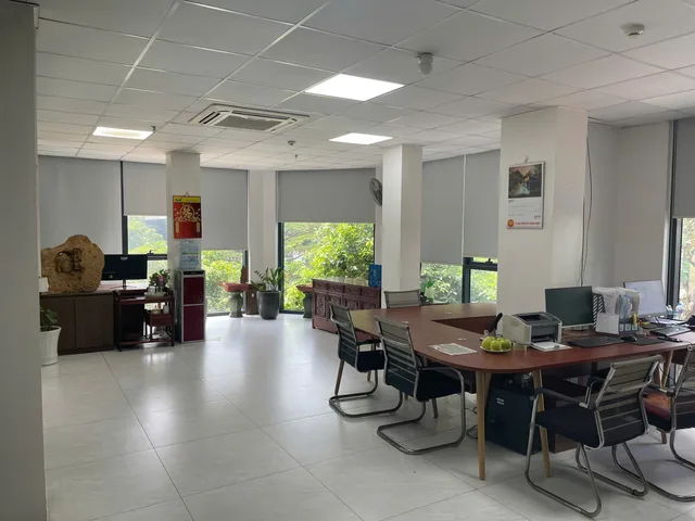 Cho thuê  Sàn Văn phòng 80m² Phố Trưong Công Giai - Dịch Vọng - Cầu Giấy - Nội Thất CB - Giá Thuê 15tr