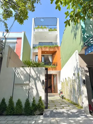 🔴 Nhà 5x25m, Hồ Bơi, xây 3 Tầng 4 phòng ngủ, đường 7m5, cách Biển 500m - Giá 12,5 tỷ