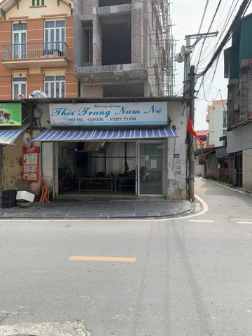 Chị cả bán mảnh đất hà nội. giá chỉ 800 triệu mà có sẵn sổ đỏ. mảnh đất dưỡng lão khó khăn