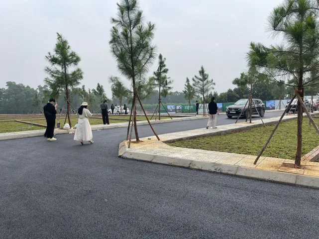 Bán Đất 100m2 thổ cư giá 1.65 tỷ tại Đường Quốc lộ 21A cổng trường Lục quân Hà Nội
