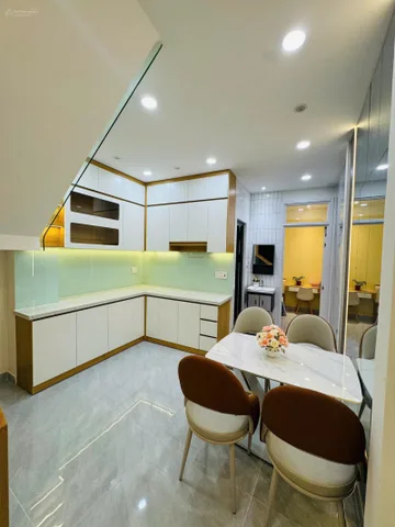 Bán nhà đẹp full nội thất xe 7 chỗ đỗ cửa
