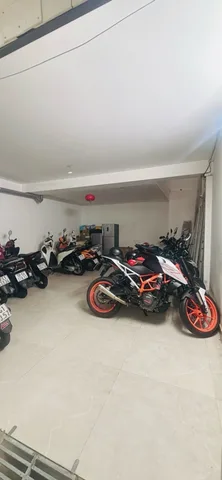 : Đường 20m có lề 3m,tuyến chính nối Trường Chinh và Âu Cơ,ngay đoạn BC2,BC3,BC Đôi,sát vách dự án nhà ga T3 ... Gần chợ,trường học,bệnh viện,khu vực kinh doanh sầm uất ngày đêm.... Tiện ích xung quanh đầy đủ