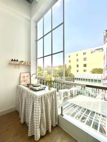 Cho thuê phòng trọ: STUDIO GÁC LỬNG CỰC XINH – CỬA SỔ KÍNH LỚN