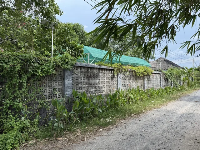 Bán khu vui chơi 9911m2 có 300 thổ cư, Phường Long Nguyên, Tp HCM.