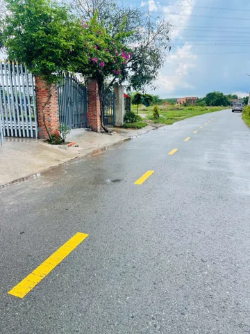 Chỉ còn 1 lô duy nhất chỉ gửi bán lô đất xào  1500m2  có thổ cư full hồng!  Thích hợp cho anh chị đang tim đất xây nhà vườn, làm, biệt thự