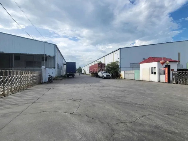 Cho thuê Kho, nhà xưởng 4200m2 giá 305 triệu tại - Chọn - Xã Tân Vĩnh Hiệp Thị xã Tân Uyên Bình Dương
