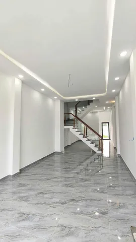 Bán Nhà riêng 4m2 có sẵn 120 m2 thổ cư tại đường Trường Sơn Phường 02 Quận Tân Bình TP. Hồ Chí Minh