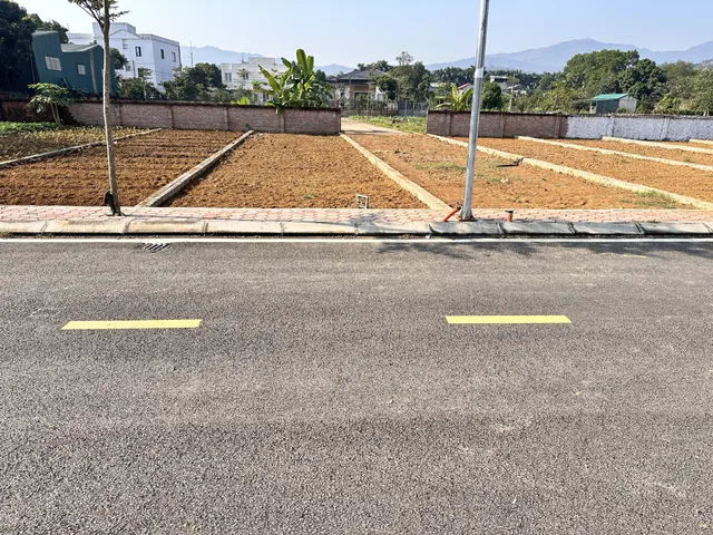Bán Đất 100m2 có sẵn 100 m2 thổ cư giá 3.6 tỷ tại Xã Đông Xuân Huyện Quốc Oai Hà Nội