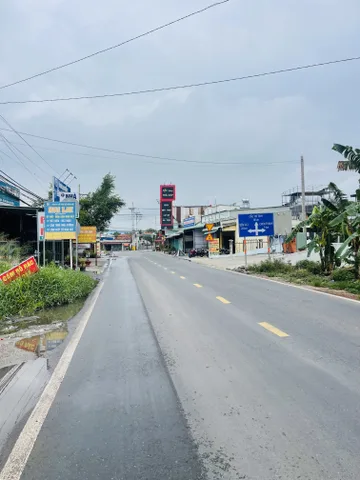 Bán lô 1600m2 sẵn 100 m2 thổ cư.  Giá 980tr. Bank 50%. Cách chợ 2 phút. Đất tại Trừ Văn Thố - Bàu Bàng - Bình Dương