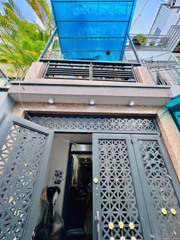 Nơ Trang Long- Gần bệnh viện Gia Định, 3 tầng, hơn 100m2 sàn, 1 căn ra hxh thông, giá 4.5