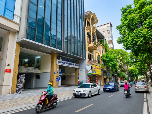 BÁN NHÀ PHÂN LÔ QUÂN ĐỘI NGUYỄN NGỌC NẠI, 77M², MT 5M, ÔTÔ VÀO NHÀ, DÂN TRÍ CAO _ 20.5 TỶ.