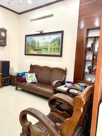 Cho Thuê Nhà Riêng Ngô Quyền, Hà Đông – Lô Góc 2 Mặt Ngõ, Ô Tô Đỗ Cửa, 11.5 Tr/Tháng
nhà ngay.
