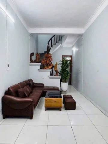 BÁN NHÀ CHỢ GIẦU - TỪ SƠN- HÀNG HIẾM - OTO ĐỖ CỬA- Ở SƯỚNG