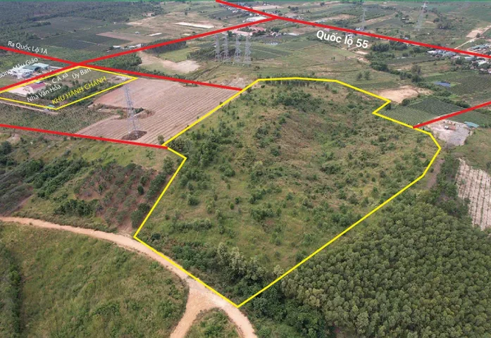 Bán 57 620m2 (5,7ha) giá rẻ chỉ 610k/m2, Xã Tân Lập, Lâm Đồng thế rất đẹp ngay nút giao Cao tốc QL55