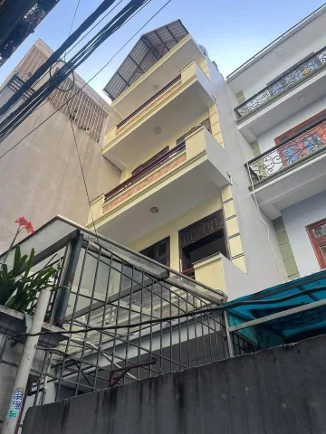Cho thuê nhà ngõ 5 TRẦN THÁI TÔNG. 20 triệu/ tháng. Cho thuê: Hộ Gia Đình, Nhóm đi làm ít người.