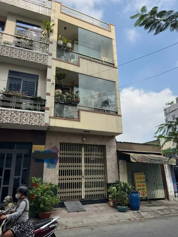 Bán Nhà 53m2-3 lầu- chỉ nhỉnh 10 tỷ hẻm xe tải sát mặt tiền Phạm Văn Đồng