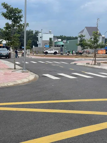 Cần bán lô đất 150m2 ngay vsip 2. gần ủy ban vĩnh tân. sổ hồng riêng