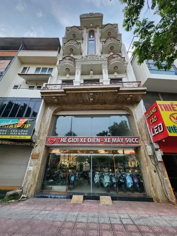 Ngô Gia Tự, Long Biên toà nhà bề thế 118m2 7T thang máy vỉa hè, kinh doanh