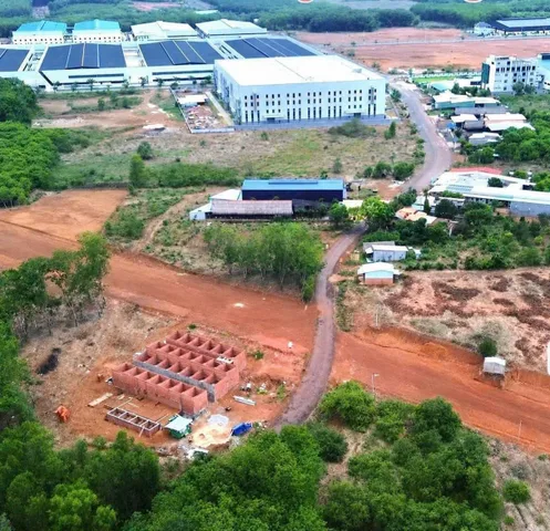 Mặt tiền đường xuyên tâm giữa tuyến 3 và kcn tân tiến và tuyến 4