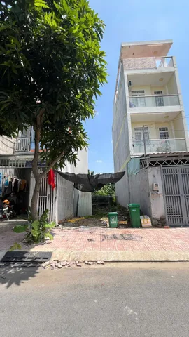 GIÁ ĐẦU TƯ - ĐẤT 57M2 VUÔNG ĐẸP - MẶT TIỀN ĐƯỜNG 12M - XÂY NGAY - CHỈ 3.7 TỶ