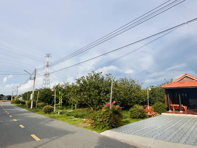 Đất vườn bưởi 1500m2, 2ty1, thổ cư 100m2, ngay chợ Trừ Văn Thố bàu bàng. Đây là đất vườn, giá trên đã bao full sổ cho mình.
Quan tâm liên hệ em: 0367713453