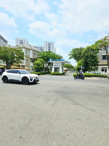 Biệt Thự 180m2 Ngang 10m, ngay Liên Phường, The Global City, PLB, Q9.