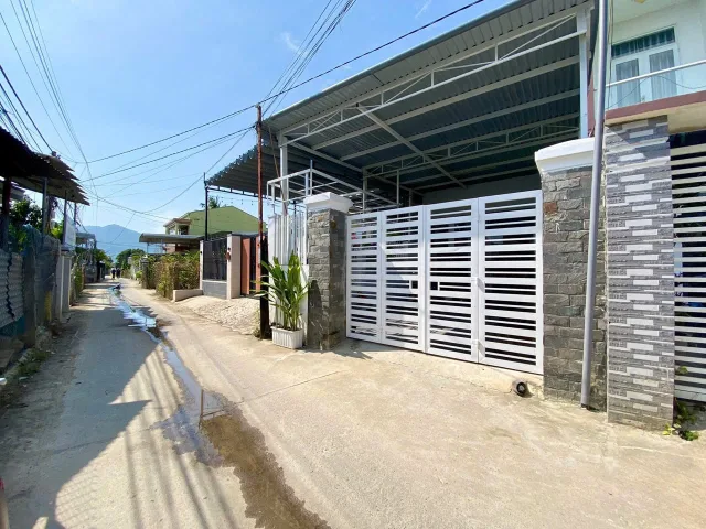 Bán Nhà riêng 141.7m2 có sẵn 60 m2 thổ cư giá 3.37 tỷ tại Đường Xóm Cốm Xã Diên An Huyện Diên Khánh Khánh Hòa