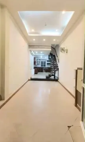 Cho thuê Nhà Ngõ 178 Tây Sơn 40M² 5 Tầng 4 Ngủ - Full Nội Thất - Ô Tô Đỗ Cửa - Giá Thuê 15tr