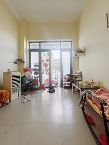 chị Nghi muốn bán nhanh giảm 1 tỷ Nhà 3 tầng 8x12 Sổ sẵn công chứng ngay