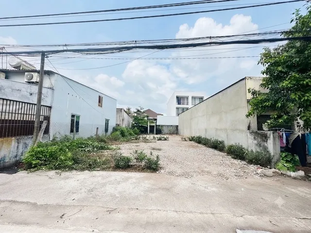Bán Đất 358.7m2 có sẵn 296 m2 thổ cư giá 600 triệu tại Đường số 27 Xã Tân Thông Hội Huyện Củ Chi TP. Hồ Chí Minh