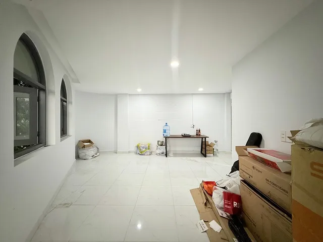 BÁN NHÀ MẶT TIỀN KD 6 TẦNG, NGAY TRUNG TÂM P. TÂN ĐỊNH, QUẬN 1, GẦN CHỢ TÂN ĐỊNH, SHR