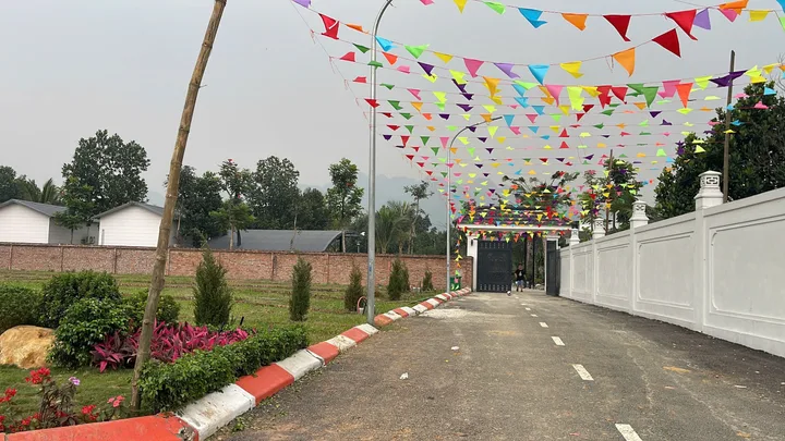 BÁN NHANH 355 TRIỆU - 93.9m2 - ĐẤT LÕI TRUNG TÂM  LẠC THỦY – SẴN SỔ HỒNG, HÀNG XÓM HÀ NỘI