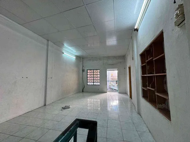 BÁN NHÀ SÁT MẶT TIỀN HỒNG BÀNG QUẬN 11 47M² 2 TẦNG 3 PHÒNG NGỦ 4.25 TỶ