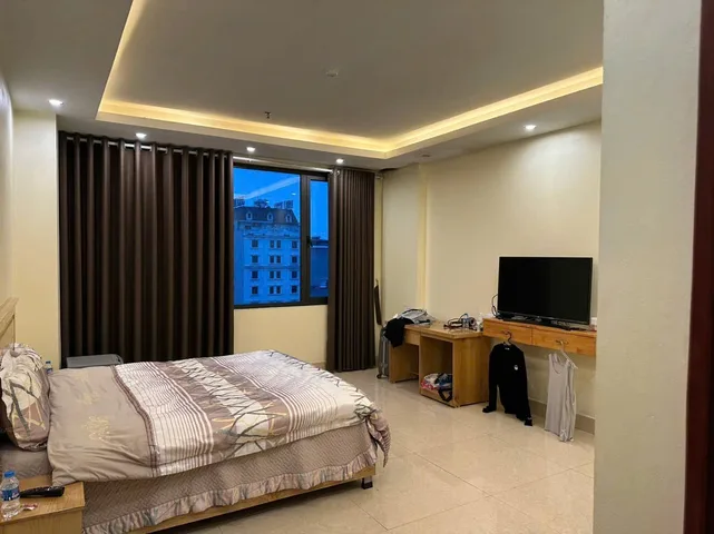 🦌🦌 Khách sạn 7 Tầng Lô Góc 
👋👋 Nhìn vườn hoa hòa đình Võ Cường Bắc Ninh  
🦒🦒Nhà có 20 phòng khép kín . 
Phòng cháy chữa cháy đầy đủ
Diện tích: 111.3 m2 ; mặt tiền Rộng 6.8 m