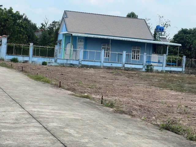 Bán Đất 244m2 có sẵn 100 m2 thổ cư giá 400 triệu tại - Chọn - Xã An Linh Huyện Phú Giáo Bình Dương